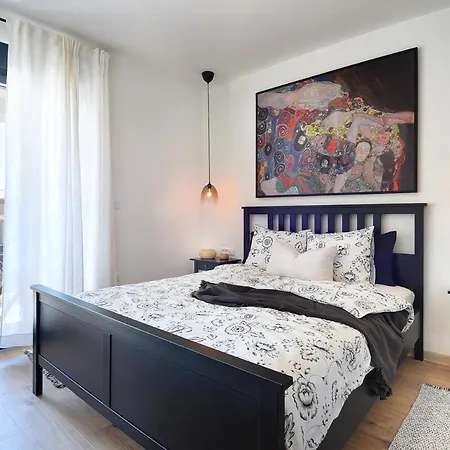 Apartamento Splendeur - Modern With Private Parking
